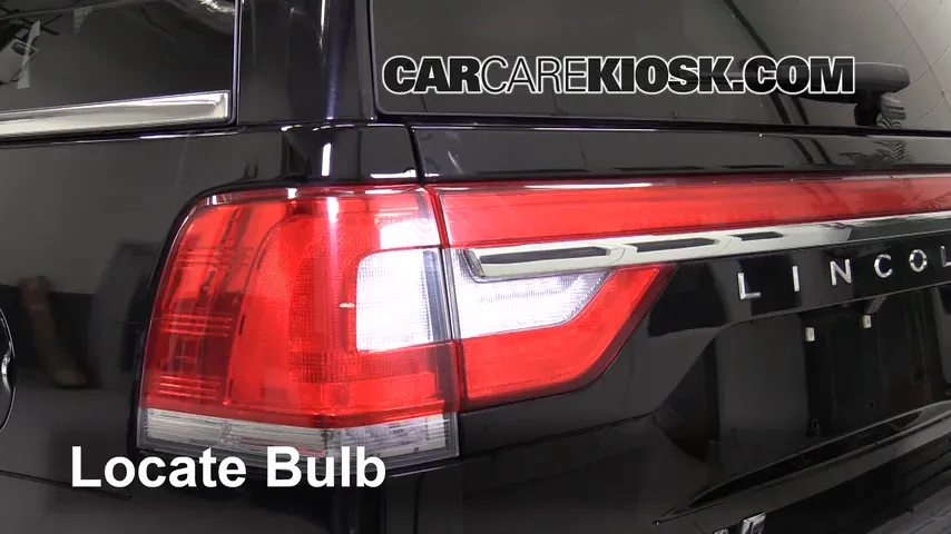 2016 Lincoln Navigator L Select 3.5L V6 Turbo Éclairage Feux de marche arrière (remplacer une ampoule)